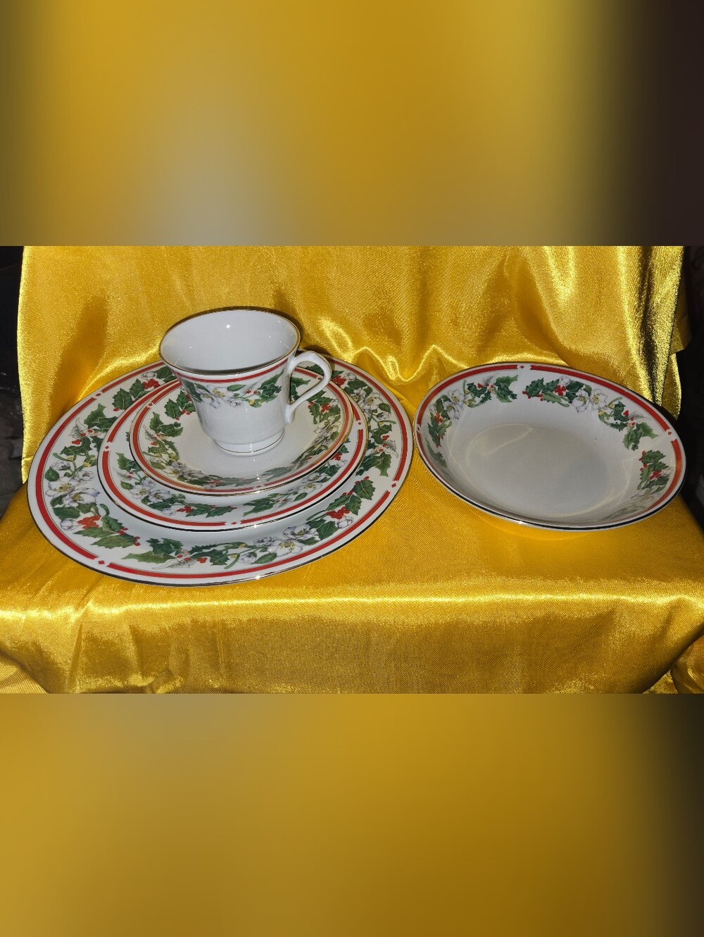 Lynns St Maria China Dinnerware Set Coffee Cup W Plate, Bowl, Bread Dinner Plate